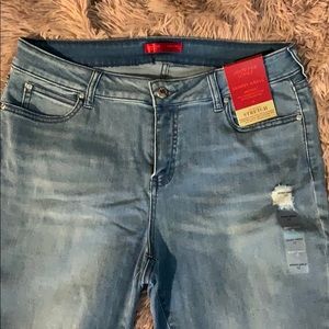 Jennifer Lopez Skinny ankle jeans size 12, new